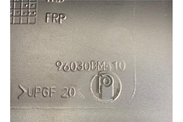 Recambio de aleron trasero para nissan almera ii hatchback (n16) 1.5 referencia OEM IAM 96030BM410  