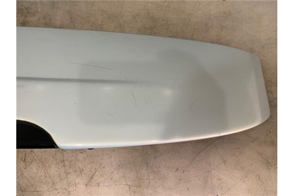 Recambio de aleron trasero para renault clio ii fase ii (b/cb0) 1.5 confort dynamique referencia OEM IAM 7700427352  