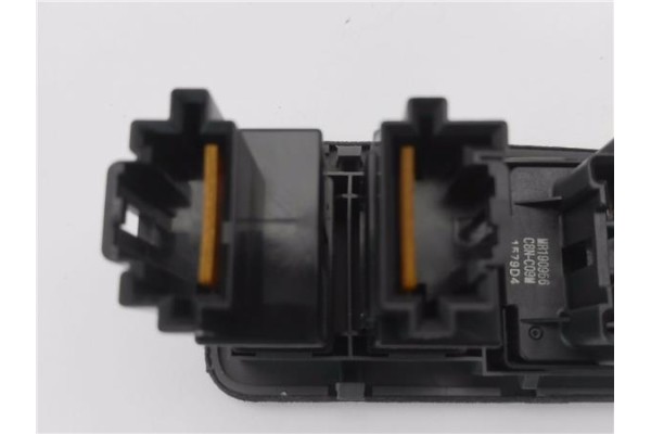 Recambio de mando retrovisor electrico para mitsubishi space wagon (n80/n90) 2.4 gdi referencia OEM IAM MR190956  