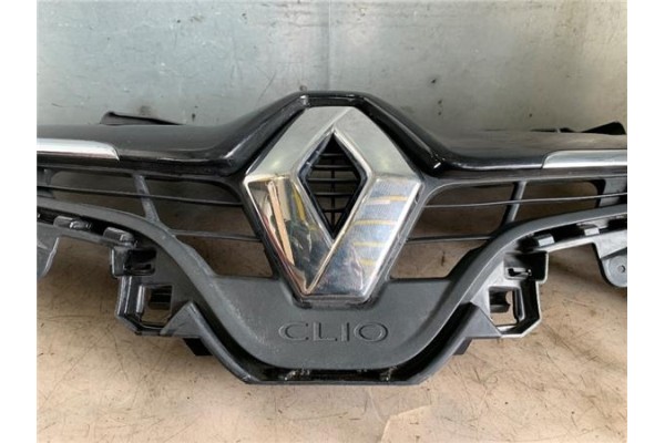 Recambio de rejilla capo para renault clio iv 1.5 business referencia OEM IAM 628101467R T0000123683 