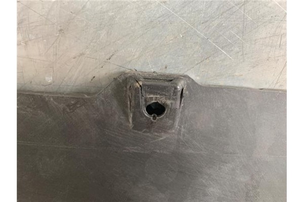 Recambio de rejilla capo para renault clio iv 1.5 business referencia OEM IAM 628101467R T0000123683 