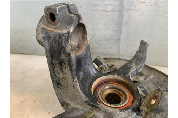 Recambio de mangueta delantero derecha para volkswagen golf iv berlina (1j1) 1.6 16v referencia OEM IAM 1J0407256N  