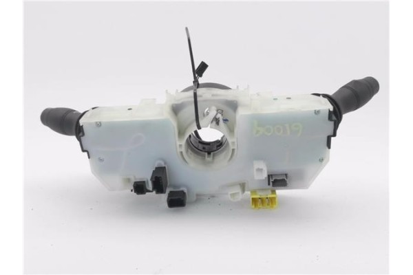 Recambio de mando intermitencia para renault master iii combi 2.3 l2h2 3,5t referencia OEM IAM 255679073R  