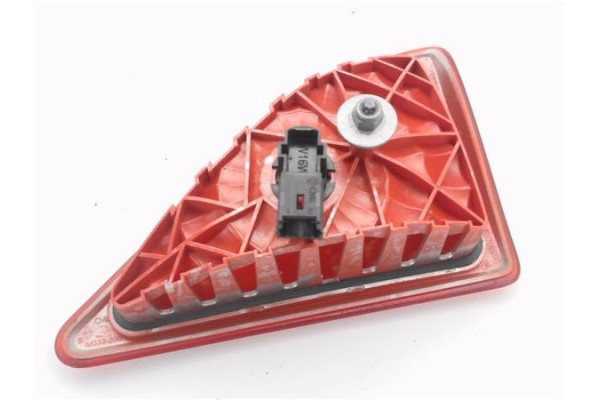 Recambio de luz central de freno para renault master iii combi 2.3 l2h2 3,5t referencia OEM IAM 265900021R  