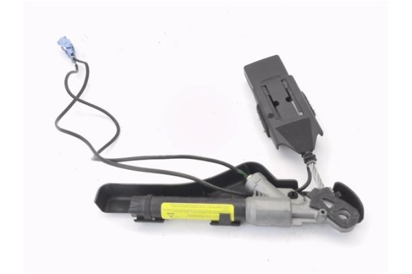 Recambio de anclaje cinturon delantero izquierdo para citroen c2 1.4 hdi referencia OEM IAM 96437498 TRW33022955 