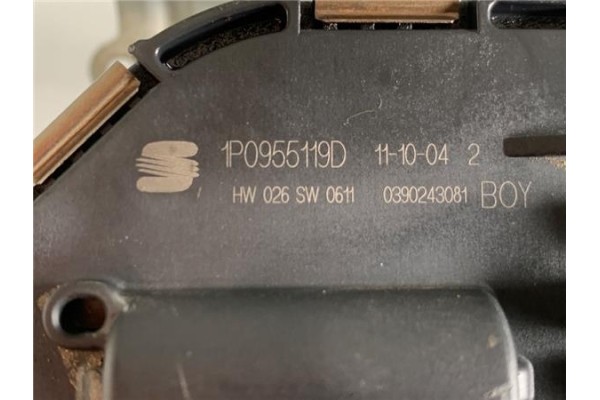 Recambio de motor limpiaparabrisas delantero para seat leon (1p1) 1.6 tdi referencia OEM IAM 1P0955119D 3397021537 