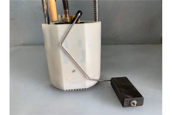 Recambio de bomba combustible para seat leon (1p1) 1.6 tdi referencia OEM IAM 1K0919050AB A2C53434508 