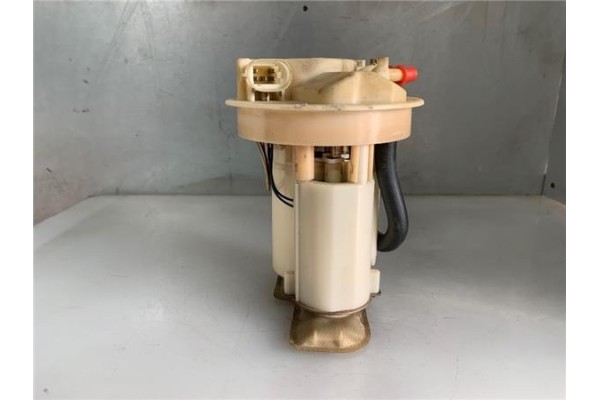 Recambio de bomba combustible para renault clio i fase i / ii (b/c57) 1.2 (b/c/s577) referencia OEM IAM 7700829316B  
