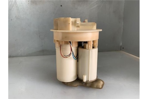 Recambio de bomba combustible para renault clio i fase i / ii (b/c57) 1.2 (b/c/s577) referencia OEM IAM 7700829316B  