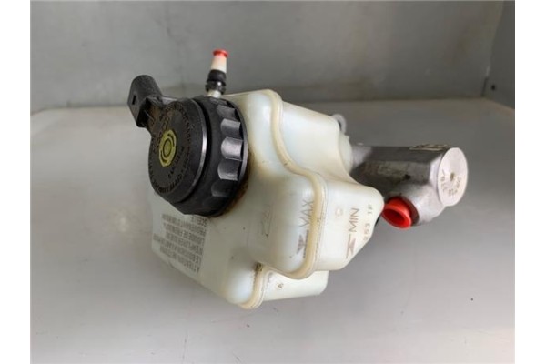 Recambio de bomba freno para seat leon (1p1) 1.6 tdi referencia OEM IAM 1K1611301D 3350886321 