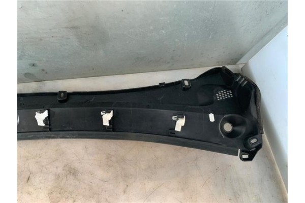 Recambio de torpedo para renault master iii combi 2.3 l2h2 3,5t referencia OEM IAM 668110010R 668110011R 