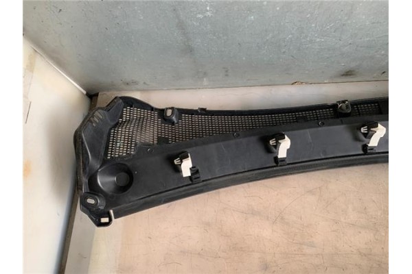 Recambio de torpedo para renault master iii combi 2.3 l2h2 3,5t referencia OEM IAM 668110010R 668110011R 