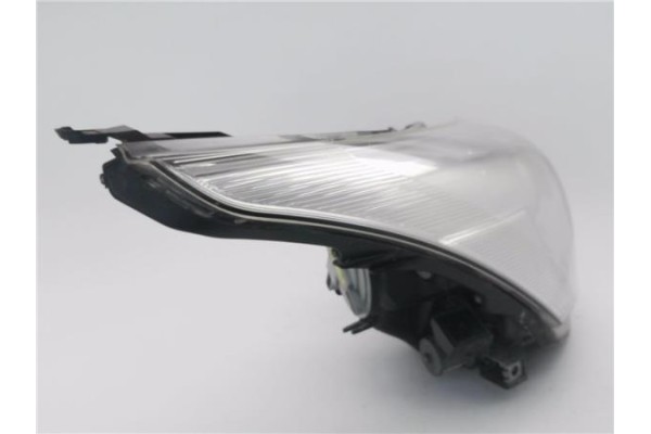 Recambio de faro xenon derecho para toyota avensis cross sport (t27) 2.2 premium referencia OEM IAM 8112605310 3900078258 