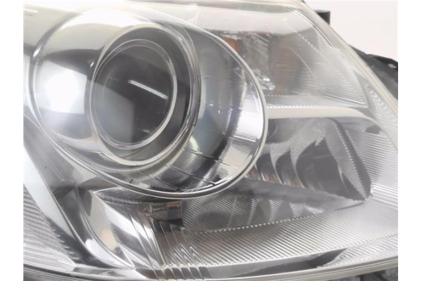 Recambio de faro xenon derecho para toyota avensis cross sport (t27) 2.2 premium referencia OEM IAM 8112605310 3900078258 