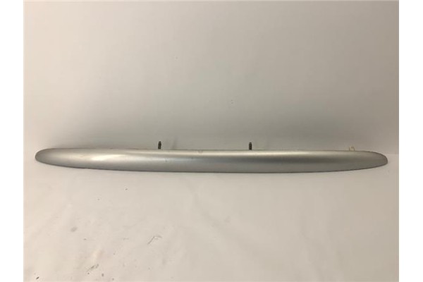 Recambio de moldura porton trasero para peugeot 206 1.6 hdi 110 referencia OEM IAM 8742Q5  