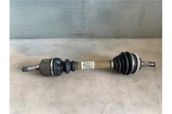 Recambio de palier delantero izquierdo para peugeot 206 1.6 hdi 110 referencia OEM IAM 3272AJ  