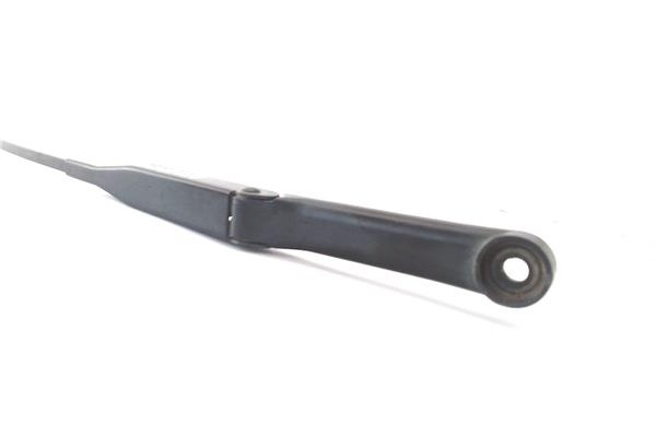 Recambio de brazo limpiaparabrisas delantero derecho para opel combo furgón/ranchera familiar 1.7 di 16v referencia OEM IAM 0922