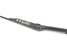 Recambio de brazo limpiaparabrisas delantero derecho para opel combo furgón/ranchera familiar 1.7 di 16v referencia OEM IAM 0922