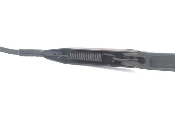 Recambio de brazo limpiaparabrisas delantero izquierdo para opel combo furgón/ranchera familiar 1.7 di 16v referencia OEM IAM 09