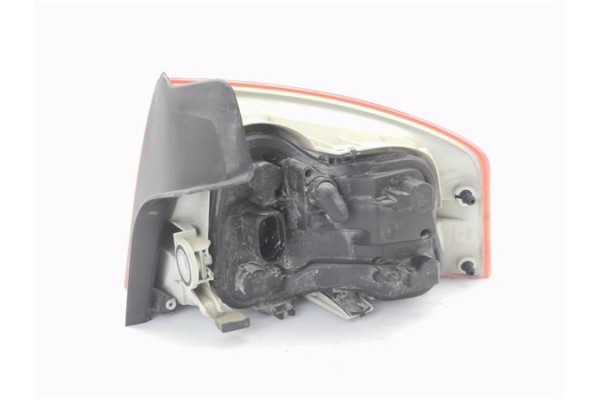 Recambio de piloto trasero izquierdo para audi a4 berlina (8e) 2.0 tdi (dpf) (125kw) referencia OEM IAM 8E5945095  