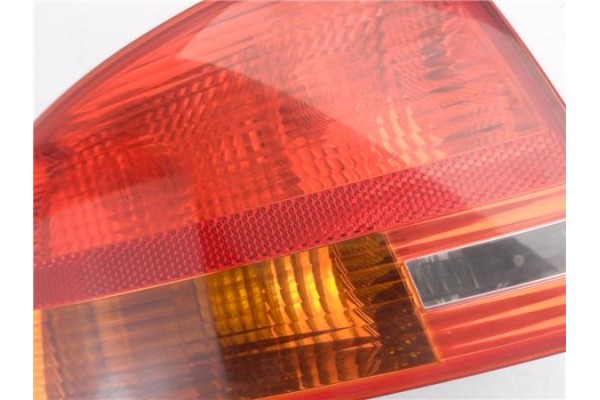 Recambio de piloto trasero izquierdo para audi a4 berlina (8e) 2.0 tdi (dpf) (125kw) referencia OEM IAM 8E5945095  