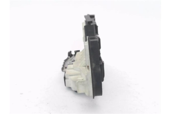 Recambio de cierre electromagnetico delantero izquierdo para seat ibiza berlina (6j5) 1.9 tdi referencia OEM IAM 5N1837015A  