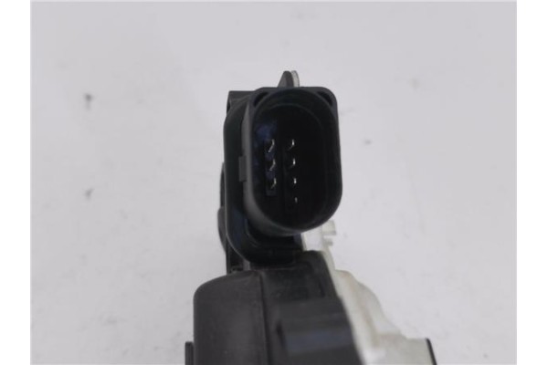 Recambio de cierre electromagnetico delantero izquierdo para seat ibiza berlina (6j5) 1.9 tdi referencia OEM IAM 5N1837015A  