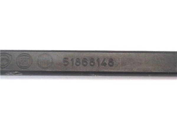 Recambio de brazo limpiaparabrisas delantero derecho para opel combo d 1.3 selection l2h1 referencia OEM IAM 51868148  