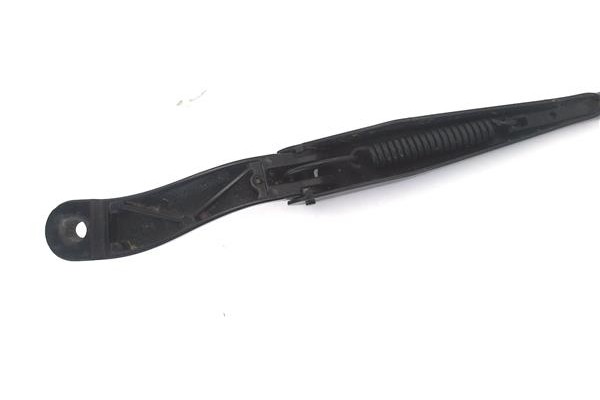 Recambio de brazo limpiaparabrisas delantero izquierdo para opel combo d 1.3 selection l2h1 referencia OEM IAM 51868147  