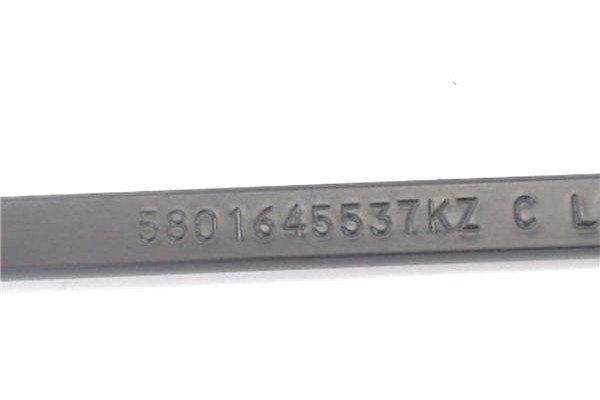 Recambio de brazo limpiaparabrisas delantero derecho para iveco daily chasis 2.3 referencia OEM IAM 5801645537KZ  