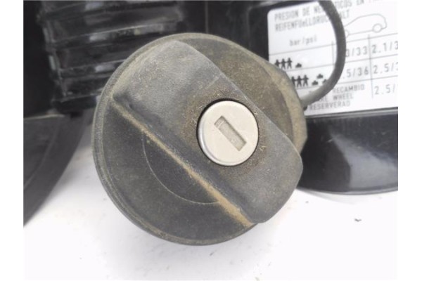 Recambio de tapa exterior combustible para seat ibiza berlina (6j5) 1.9 tdi referencia OEM IAM 1K0010497C 6L0010311G 