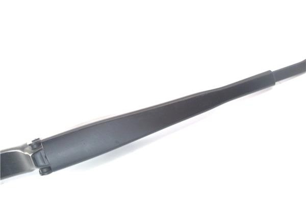 Recambio de brazo limpiaparabrisas delantero izquierdo para iveco daily chasis 2.3 referencia OEM IAM 5801645537KZ  