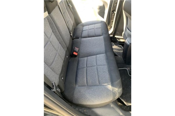 Recambio de asientos traseros para citroen c4 cactus 1.5 business class referencia OEM IAM 1611574480  