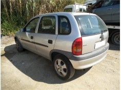 opel corsa b del año 2000
