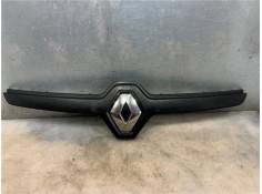 Recambio de moldura paragolpes delantero para renault master iii combi 2.3 l2h2 3,5t referencia OEM IAM 623829053R  