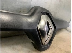 Recambio de moldura paragolpes delantero para renault master iii combi 2.3 l2h2 3,5t referencia OEM IAM 623829053R  