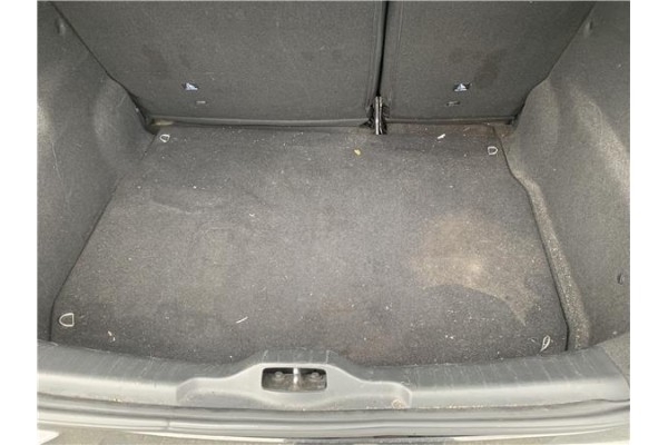Recambio de guarnecido piso maletero para citroen c4 cactus 1.5 business class referencia OEM IAM 1615049380  