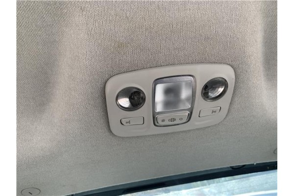 Recambio de luz trasero central techo para citroen c4 cactus 1.5 business class referencia OEM IAM 96781443BJ  
