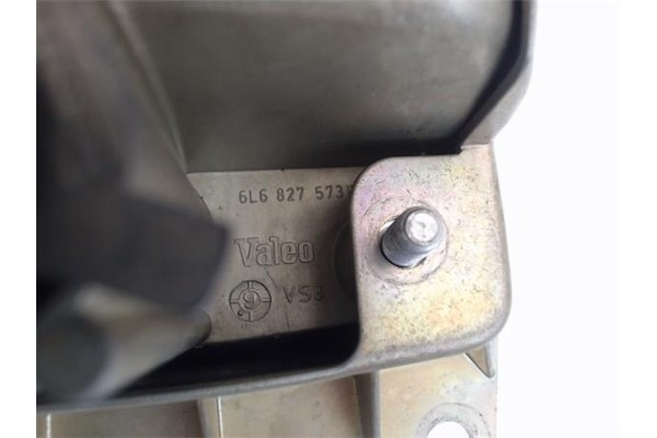 Recambio de cerradura porton para seat ibiza (6l1) 1.4 tdi referencia OEM IAM 6L6827573B  