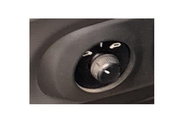 Recambio de mando retrovisor electrico para citroen c4 cactus 1.5 business class referencia OEM IAM 96673722ZD  