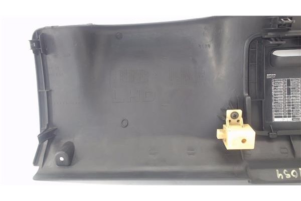 Recambio de tapa izquierda salpicadero para nissan maxima qx (a32) 2.0 referencia OEM IAM G7055412100  