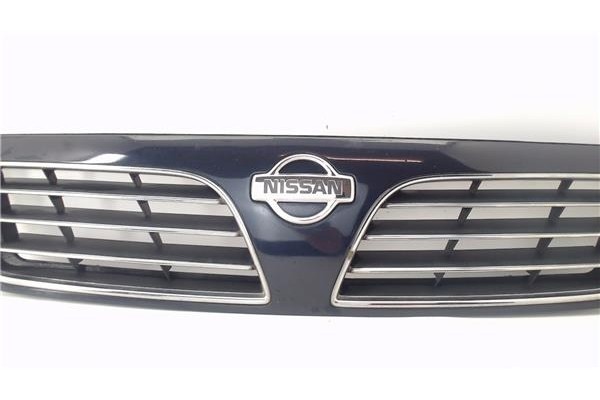 Recambio de rejilla capo para nissan maxima qx (a32) 2.0 referencia OEM IAM 6231044U00  