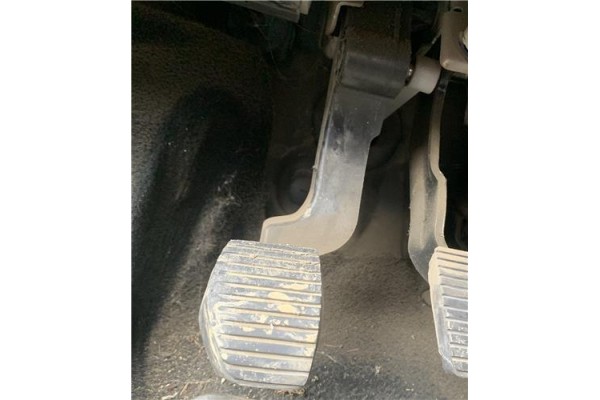 Recambio de pedal embrague para citroen c4 cactus 1.5 business class referencia OEM IAM 2127EJ  