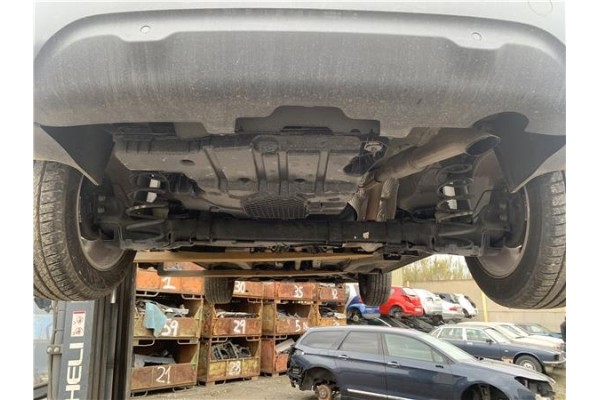 Recambio de puente trasero para citroen c4 cactus 1.5 business class referencia OEM IAM 9801942480  