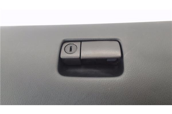 Recambio de guantera salpicadero para nissan maxima qx (a32) 2.0 referencia OEM IAM LG106852040U00 C0915211100 