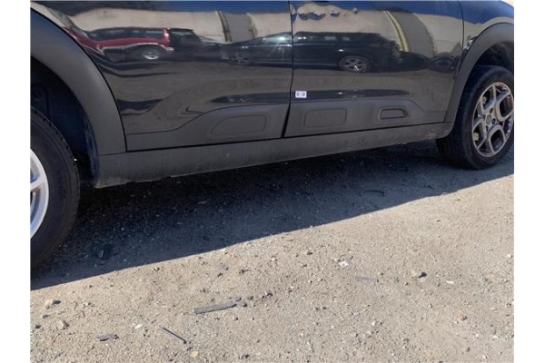 Recambio de spoiler talonera lat. derecha para citroen c4 cactus 1.5 business class referencia OEM IAM 98015217XT  