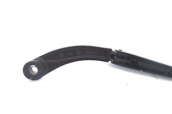 Recambio de brazo limpiaparabrisas delantero derecho para renault captur i 1.2 intens referencia OEM IAM 288867952R  