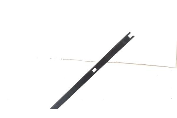 Recambio de brazo limpiaparabrisas delantero derecho para renault captur i 1.2 intens referencia OEM IAM 288867952R  
