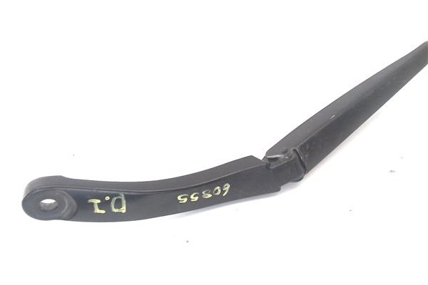Recambio de brazo limpiaparabrisas delantero izquierdo para renault captur i 1.2 intens referencia OEM IAM 288818445R  