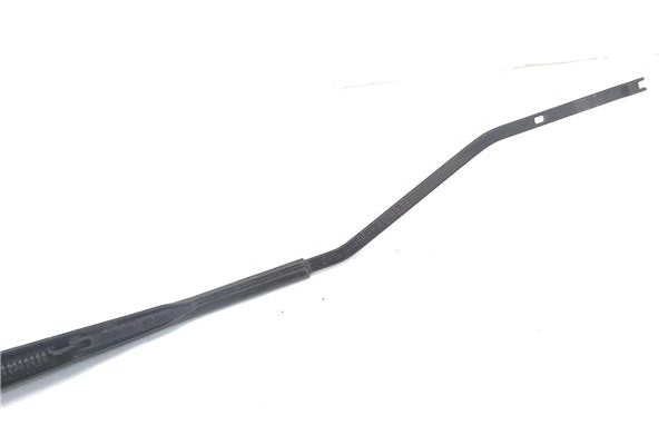 Recambio de brazo limpiaparabrisas delantero izquierdo para renault captur i 1.2 intens referencia OEM IAM 288818445R  